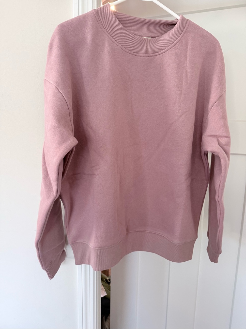 Women's Crewneck Sweatshirt in Dusty Rose